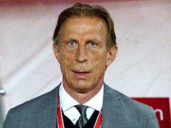 Rumäniens Nationaltrainer wählte nur deutsche Profis. Foto: Mircea Rosca
<br>dpa-infocom GmbH Rumäniens Nationaltrainer wählte nur deutsche Profis. Foto: Mircea Rosca
<br>dpa-infocom GmbH