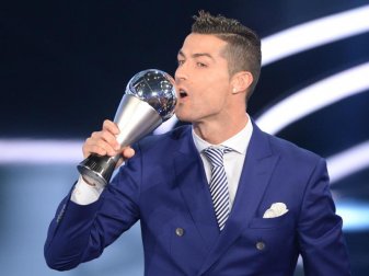 Cristiano Ronaldo wurde von der Presse gefeiert. Foto: Patrick Seeger
<br>dpa-infocom GmbH Cristiano Ronaldo wurde von der Presse gefeiert. Foto: Patrick Seeger
<br>dpa-infocom GmbH