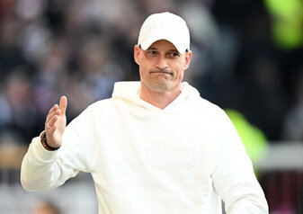 Foto: Eklat nach Niederlage: St. Pauli-Trainer kassiert Geldstrafe