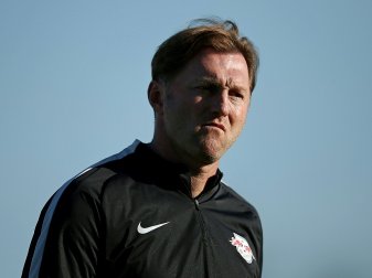 Hasenhüttls Team gewann 6:0 gegen den SC Farense (Quelle: PIXATHLON/SID-IMAGES)
<br>© 2017 SID Hasenhüttls Team gewann 6:0 gegen den SC Farense (Quelle: PIXATHLON/SID-IMAGES)
<br>© 2017 SID