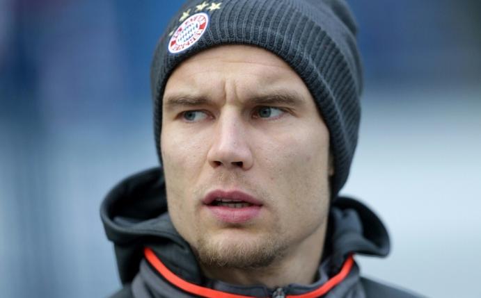 Badstuber gehört nun offiziell zum Kader von Schalke 04 (Quelle: PIXATHLON/SID-IMAGES)