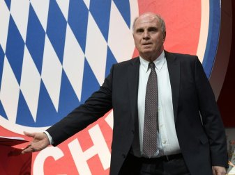 Uli Hoeneß versteht die Kritik am FC Bayern nicht (Quelle: SID)
<br>© 2017 SID Uli Hoeneß versteht die Kritik am FC Bayern nicht (Quelle: SID)
<br>© 2017 SID