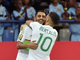 Riyad Mahrez (l.) erzielte beide Treffer für Algerien (Quelle: SID) Riyad Mahrez (l.) erzielte beide Treffer für Algerien (Quelle: SID)