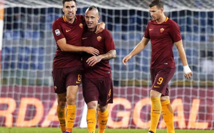 Radja Nainggolan (m.) schoss die AS Roma zum Sieg über Udinese Calcio. Foto: Angelo Carconi
<br>dpa-infocom GmbH
