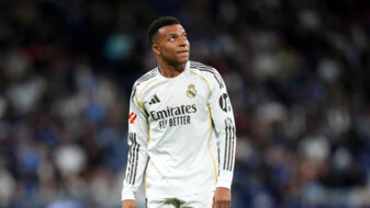 Foto: Mbappé spielt künftig für diesen Klub – die Premier League im Hintergrund