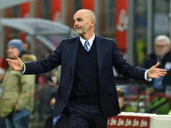 Trainer Stefano Pioli steht mit Inter im Viertelfinale Trainer Stefano Pioli steht mit Inter im Viertelfinale