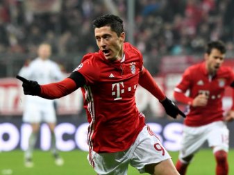 Auf dem Weg zum nächsten Meistertitel? Die inoffizielle Herbstmeisterschaft zumindest ist den Bayern eigentlich nicht mehr zu nehmen. Foto: Peter Kneffel Auf dem Weg zum nächsten Meistertitel? Die inoffizielle Herbstmeisterschaft zumindest ist den Bayern eigentlich nicht mehr zu nehmen. Foto: Peter Kneffel