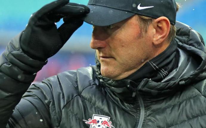 Leipzigs Trainer Ralph Hasenhüttl hat nicht das Gefühl, dass er «dem FC Bayern schon zur Meisterschaft gratulieren muss.» Foto: Jan Woitas