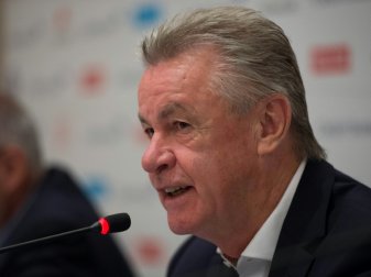 Hitzfeld befürwortet die Spannung bei neuem WM-Modus