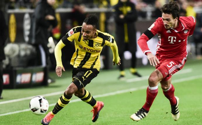 Aubameyang (l.) schließt einen Bayern-Wechsel aus