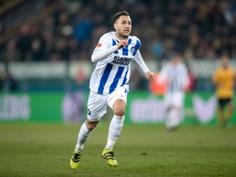 Der KSC muss möglicherweise länger auf Manuel Torres verzichten. Foto: Thomas Eisenhuth Der KSC muss möglicherweise länger auf Manuel Torres verzichten. Foto: Thomas Eisenhuth