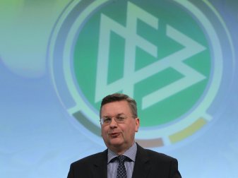 DFB-Präsident Grindel will die EM nach Deutschland holen DFB-Präsident Grindel will die EM nach Deutschland holen