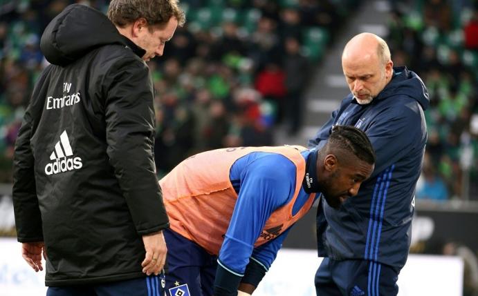 Djourou (m.) zog sich die Verletzung beim Aufwärmen zu