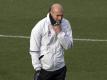 Für Real Madrids Trainer Zinedine Zidane sind die Ausfälle gleich einiger Leistungsträger ein ernstes Problem. Foto: Paul White