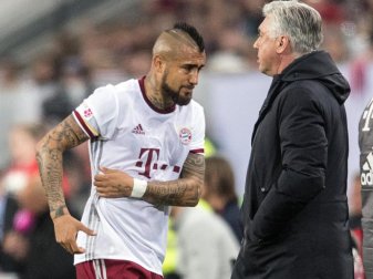 Bayern-Trainer Carlo Ancelotti muss vorerst auf Arturo Vidal verzichten. Foto: Federico Gambarini Bayern-Trainer Carlo Ancelotti muss vorerst auf Arturo Vidal verzichten. Foto: Federico Gambarini