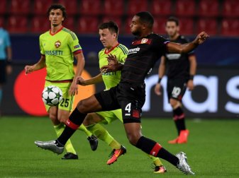Jonathan Tah (r.) will in der DFB-Elf Fuß fassen Jonathan Tah (r.) will in der DFB-Elf Fuß fassen