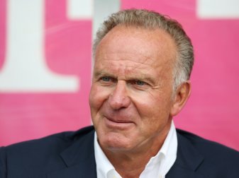 Rummenigge hält Weißwurst-Versprechen