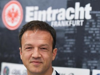 Fredi Bobic hat mit Eintracht Frankfurt ambitionierte Ziele. Foto: Arne Dedert