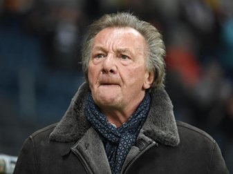 Der Mainzer Präsident Harald Strutz steht massiv in der Kritik. Foto: Arne Dedert