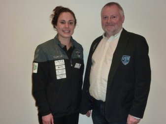 Jena sichert sie die Dienste von Shannon Woeller