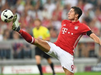 Robert Lewandowski will wieder seinen Torriecher beweisen. Foto: Peter Kneffel Robert Lewandowski will wieder seinen Torriecher beweisen. Foto: Peter Kneffel