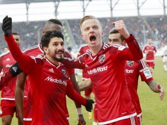 Ingolstadt feiert Heimsieg gegen Hamburg Ingolstadt feiert Heimsieg gegen Hamburg