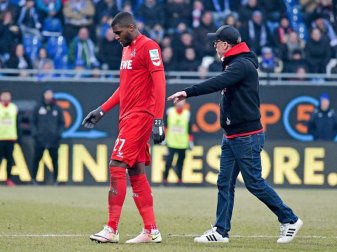 Anthony Modeste wurde kurz nach der Pause von Kölns Trainer Peter Stöger ausgewechselt. Foto: Thorsten Wagner Anthony Modeste wurde kurz nach der Pause von Kölns Trainer Peter Stöger ausgewechselt. Foto: Thorsten Wagner