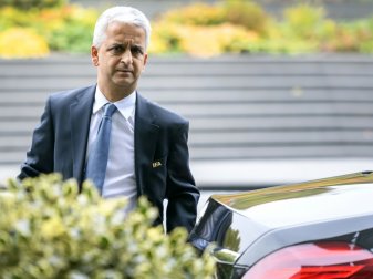 USSF-Präsident Gulati: WM-Bewerbung aktuell zweitrangig USSF-Präsident Gulati: WM-Bewerbung aktuell zweitrangig