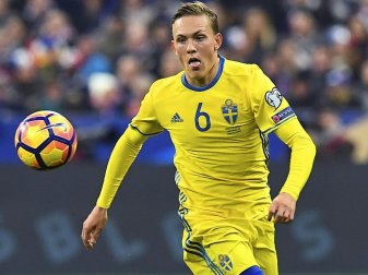 Schwedens Augustinsson wechselt im Sommer zu Werder Schwedens Augustinsson wechselt im Sommer zu Werder