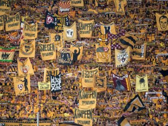 Bei Dynamo Dresden wird der Stehplatzbereich gegen den 1. FC Heidenheim gesperrt. Foto: Thomas Eisenhuth Bei Dynamo Dresden wird der Stehplatzbereich gegen den 1. FC Heidenheim gesperrt. Foto: Thomas Eisenhuth