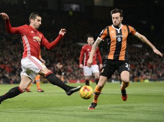 Ryan Mason (r.) wurde aus dem Krankenhaus entlassen Ryan Mason (r.) wurde aus dem Krankenhaus entlassen