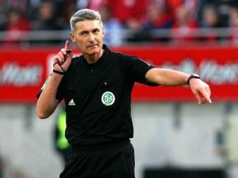 Schiedsrichterchef des DFB: Lutz Michael Fröhlich Schiedsrichterchef des DFB: Lutz Michael Fröhlich