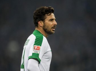 Claudio Pizarro plagen derzeit muskuläre Probleme. Foto: Bernd Thissen Claudio Pizarro plagen derzeit muskuläre Probleme. Foto: Bernd Thissen