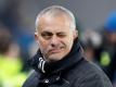 Manchester Uniteds Trainer Jose Mourinho wittert wieder einmal gezielte Benachteilung seiner Person. Foto: Martin Rickett