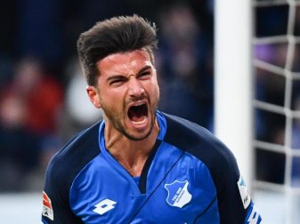 Marco Terrazzino jubelt über sein Tor zum 2:0 für 1899 Hoffenheim. Foto: Uwe Anspach Marco Terrazzino jubelt über sein Tor zum 2:0 für 1899 Hoffenheim. Foto: Uwe Anspach