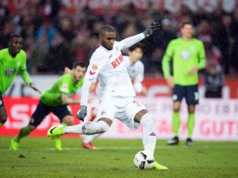 Kölns Anthony Modeste trifft per Strafstoß zum 1:0 gegen den Vfl Wolfsburg. Foto: Marius Becker Kölns Anthony Modeste trifft per Strafstoß zum 1:0 gegen den Vfl Wolfsburg. Foto: Marius Becker