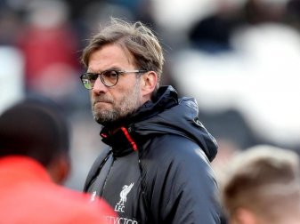 Liverpools Trainer Jürgen Klopp ist der Missmut über die 0:2-Niederlage bei Hull City ins Gesicht geschrieben. Foto: Danny Lawson
