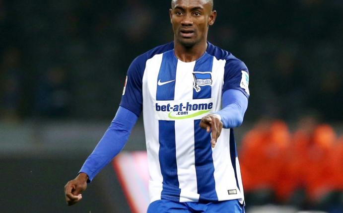 Einsatz fraglich: Herthas Kalou plagen Rückenschmerzen