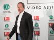 Hellmut Krug vermutet, dass die Schiedsrichter durch die Einführung des Videobeweises weniger Fehler machen werden. Foto: Frank Rumpenhorst