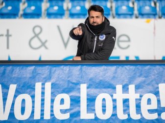 Trainer Ismail Atalan glaubt an die Chance der Sportfreunde Lotte. Foto: Guido Kirchner Trainer Ismail Atalan glaubt an die Chance der Sportfreunde Lotte. Foto: Guido Kirchner