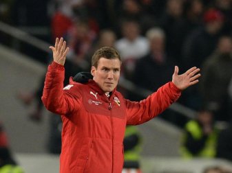 Stuttgarts Trainer Hannes Wolf muss immer wieder harte Kader-Entscheidungen treffen. Foto: Deniz Calagan