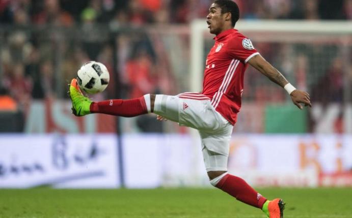 Douglas Costa erzielte in München das Tor des Tages. Foto: Matthias Balk