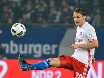 Albin Ekdal kann wieder am Training teilnehmen. Foto: Axel Heimken Albin Ekdal kann wieder am Training teilnehmen. Foto: Axel Heimken