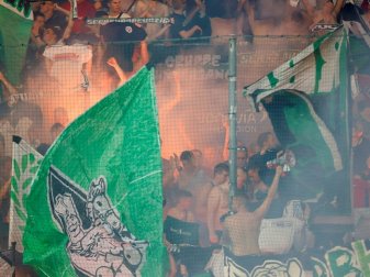 Fehlverhalten der Fans: 48.000 Euro Strafe für Hannover Fehlverhalten der Fans: 48.000 Euro Strafe für Hannover