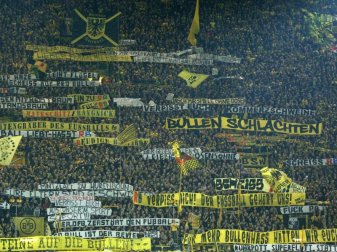 BVB-Anhänger hatten RB Leipzig auf Spruchbändern massiv beleidigt. Foto: Ina Fassbender BVB-Anhänger hatten RB Leipzig auf Spruchbändern massiv beleidigt. Foto: Ina Fassbender