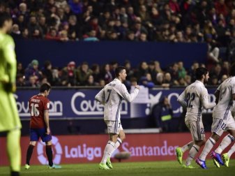 Cristiano Ronaldo (m.) erzielte beim 3:1-Erfolg über CA Osasuna einen Treffer. Foto: Alvaro Barrientos