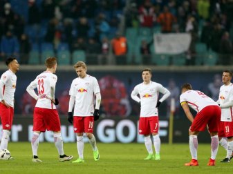 Die Leipziger Spieler waren nach dem 0:3 gegen den HSV ordentlich bedient. Foto: Jan Woitas
