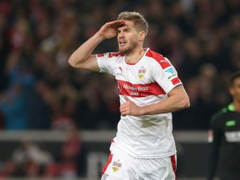 Terodde erzielt den Führungstreffer für den VfB