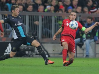 Philipp Lahm und die Bayern treffen auf den FC Arsenal Philipp Lahm und die Bayern treffen auf den FC Arsenal
