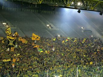 Südtribüne wird gesperrt - BVB akzeptiert Strafe Südtribüne wird gesperrt - BVB akzeptiert Strafe